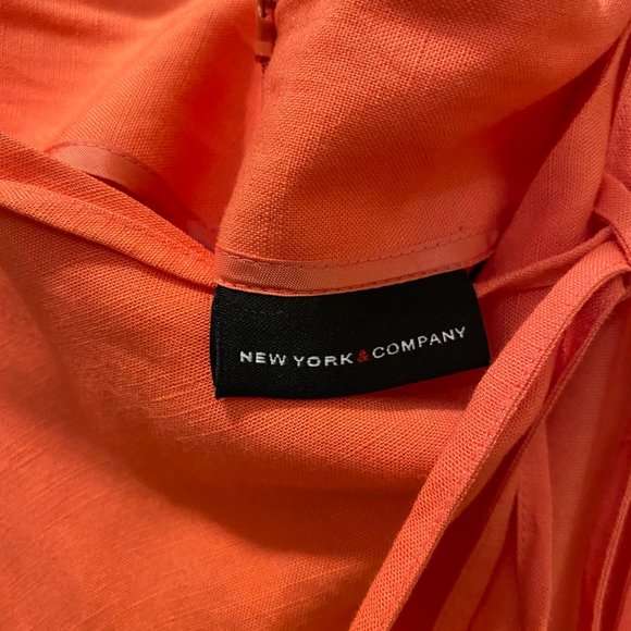 NEW YORK & CO. SKIRT - Size: 6 - Length: 26.5' L - Picture 6 of 8